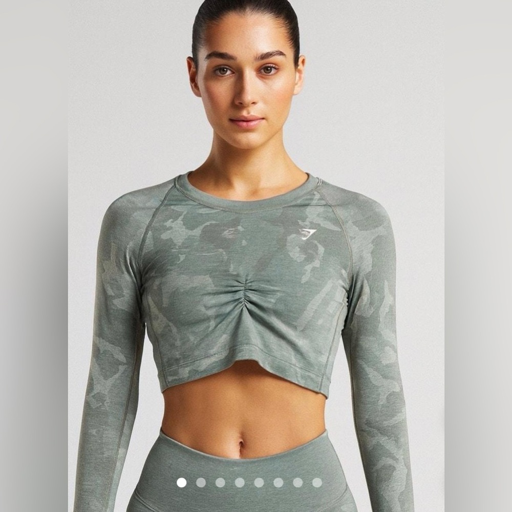 GYMSHARK ADAPT CAMO SEAMLESS LONG SLEEVE
CROP TOP & SHORTS SET, SMALL - Picture 2 of 8